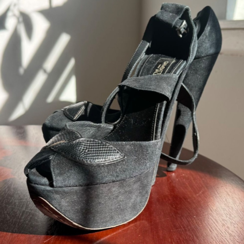 Giambattista Valli Italian Black Suede Sandals Pumps Heels - Size 7.5 - Picture 15 of 16
